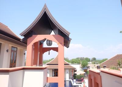 6 bedroom House in Phu Tara East Pattaya