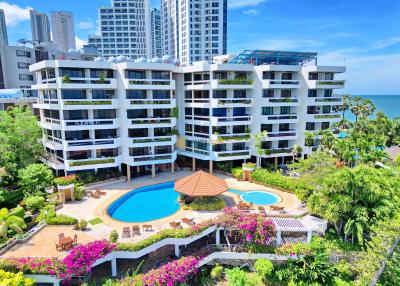 3 bedroom Condo in Garden Cliff Wongamat