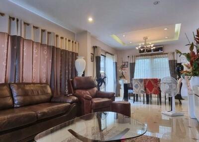 3 Beds House for Sale in East Pattaya