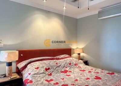คอนโดนี้ มีห้องนอน 1 ห้องนอน  อยู่ในโครงการ คอนโดมิเนียมชื่อ Jomtien Beach Condominium 