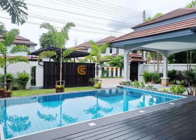 4 bedroom House in Baan Baramee Bang Saray