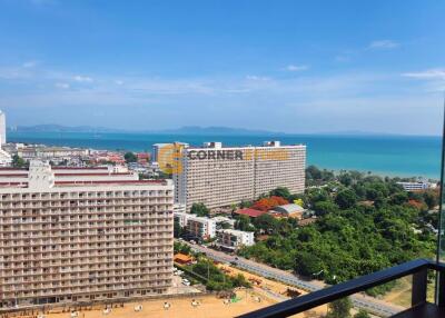 คอนโดนี้มี 1 ห้องนอน  อยู่ในโครงการ คอนโดมิเนียมชื่อ The Grand Jomtien Pattaya Beach 