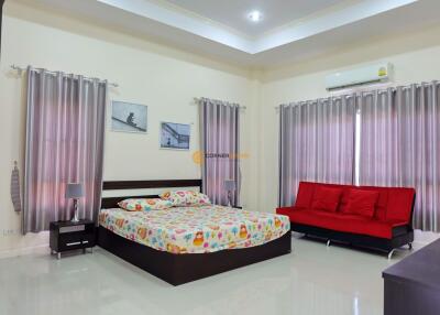 2 bedroom House in Baan Chaleda Huay Yai