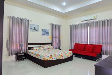 2 bedroom House in Baan Chaleda Huay Yai