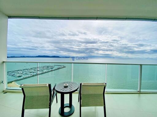 2 Bedrooms Condo in Movenpick White Sand Beach Pattaya Na Jomtien C009596