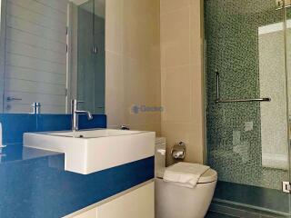 2 Bedrooms Condo in Movenpick White Sand Beach Pattaya Na Jomtien C009596