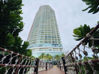 2 Bedrooms Condo in Movenpick White Sand Beach Pattaya Na Jomtien C009596