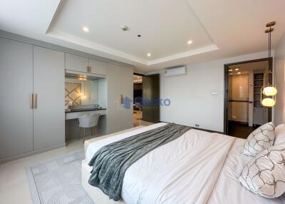 3 Bedrooms Condo in Nova Atrium Central Pattaya C011142