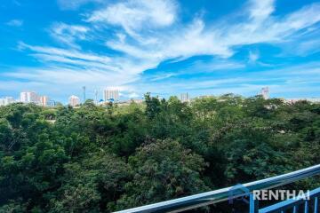 Away from the Crowd, Live at Supalai Mare in Pattaya - Just 1.84M THB!