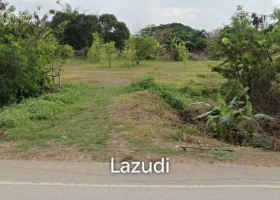 3 Ngan Land for Sale Close to a Pond and Road