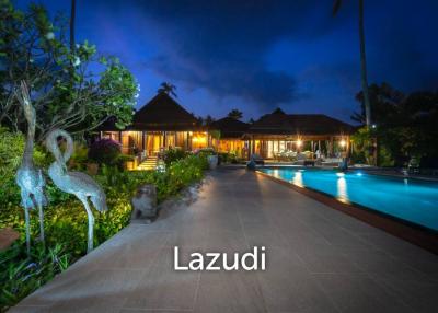 Luxury Traditional-Style Beachfront Villa