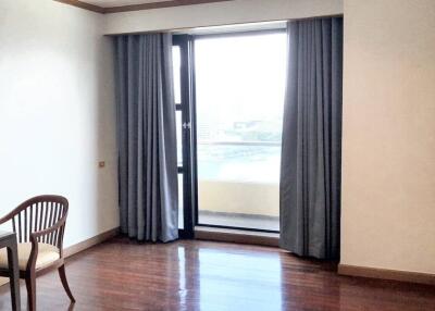 1 Bed 1 Bath 65 SQ.M. Baan Chaopraya Condo