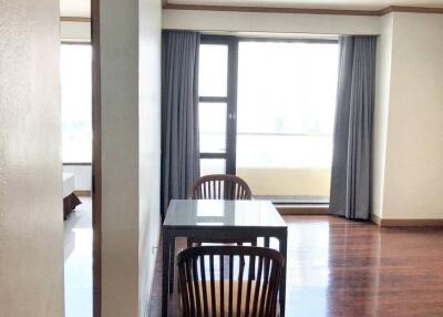 1 Bed 1 Bath 65 SQ.M. Baan Chaopraya Condo