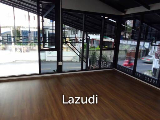 Prime Office/Warehouse Space on Ladprao 64: Ideal for Storage and Home Office!