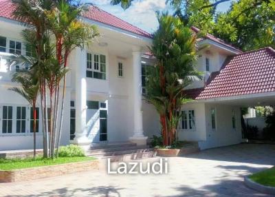 6 Bed 5 Bath House at Lake Side Villa 2 Village