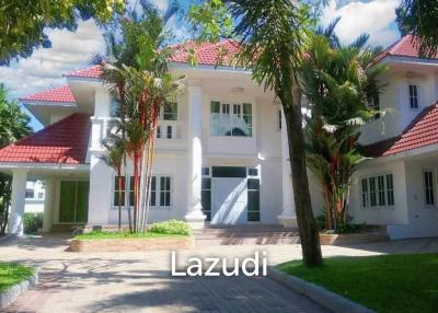 6 Bed 5 Bath House at Lake Side Villa 2 Village