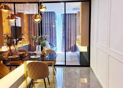 1 Bed 1 Bath 52 SQ.M Noble Ploenchit