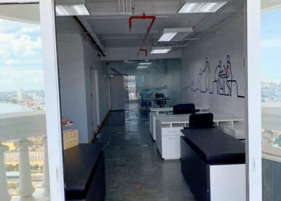Office space for sale/ rent in Bangrak