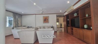 4 Beds Lake and Golf View Villa in Laguna