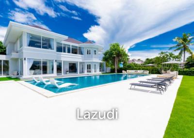 Exquisite Pool Villa in Prestigious Palm Hills