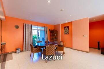 BLUE LAGOON : 2 Bed condo Pool Access