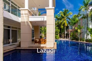 BLUE LAGOON : 2 Bed condo Pool Access