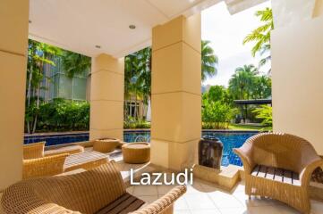 BLUE LAGOON : 2 Bed condo Pool Access