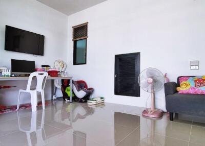 Single House for Sale in Sri Racha