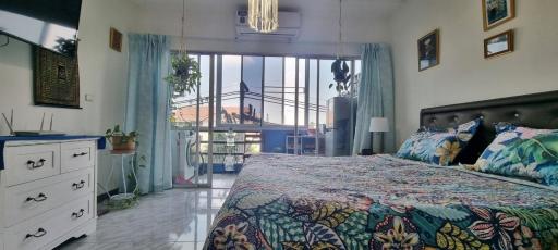 Pattaya Plaza Condotel for Sale