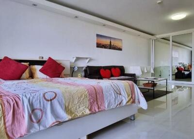 Studio Royal Hill Resort Pattaya for Sale