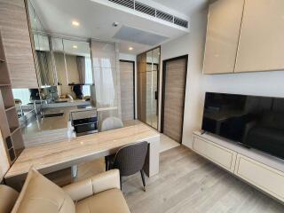 The Crest Park Residences 1-Bedroom 1-Bathroom Fully-Furnished Condo for Rent