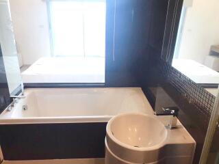 RHYTHM Sukhumvit 50 1-Bedroom 1-Bathroom Fully-Furnished Condo for Rent