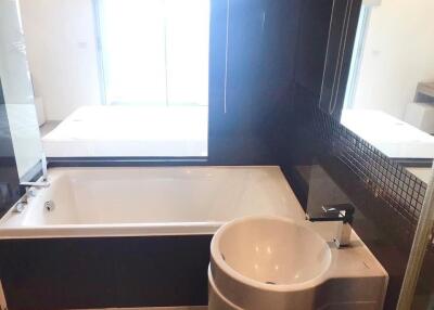 RHYTHM Sukhumvit 50 1-Bedroom 1-Bathroom Fully-Furnished Condo for Rent