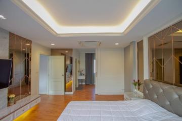 house for sale, next to Ratchaphruek Road. Near Rama 5 roundabout, Bangkok Boulevard