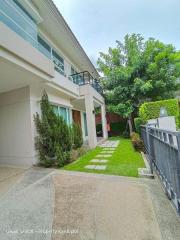 house for sale, next to Ratchaphruek Road. Near Rama 5 roundabout, Bangkok Boulevard