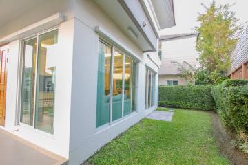 house for sale, next to Ratchaphruek Road. Near Rama 5 roundabout, Bangkok Boulevard