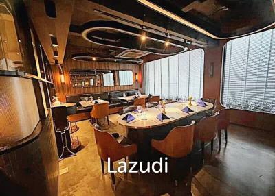 Upscale Bar + Restaurant for Sale/Rent in Soi Thong Lor  180 sqm + Rooftop