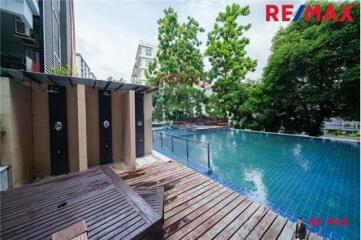 48 Sqm., 1 Bed, 1 Bath Condo listed for ฿ 3,300,000.