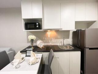 Modern kitchen with dining area