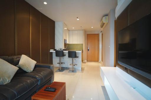 Circle Condominium 1-Bedroom 1-Bathroom Fully-Furnished Condo for Rent