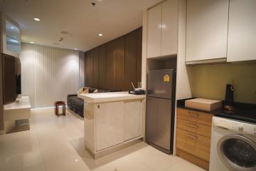 Circle Condominium 1-Bedroom 1-Bathroom Fully-Furnished Condo for Rent