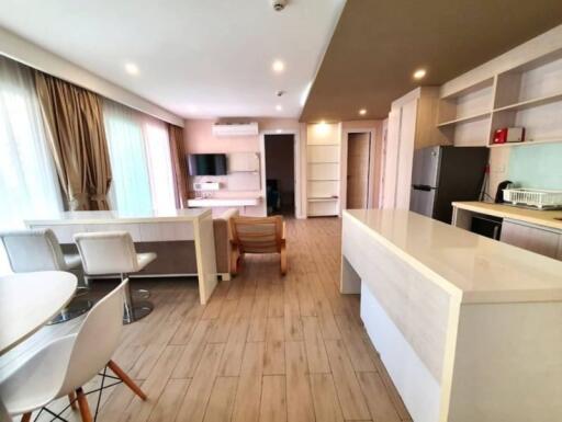 2 Bedrooms Apartment In Seven Seas Resort In Jomtien For Sale
