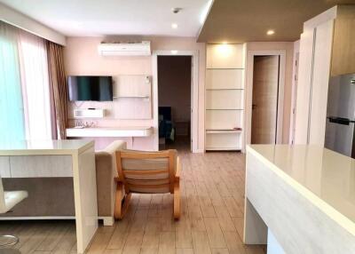 2 Bedrooms Apartment In Seven Seas Resort In Jomtien For Sale