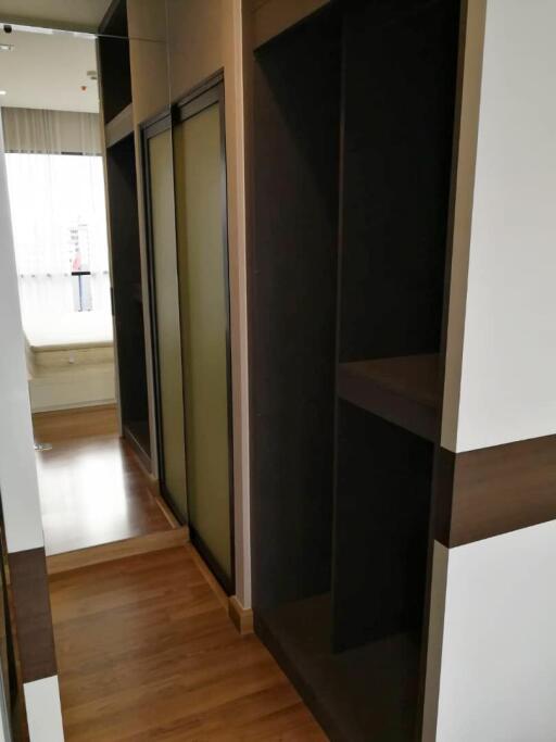 Ivy Ampio 1-Bedroom 1-Bathroom Fully-Furnished Condo for Rent