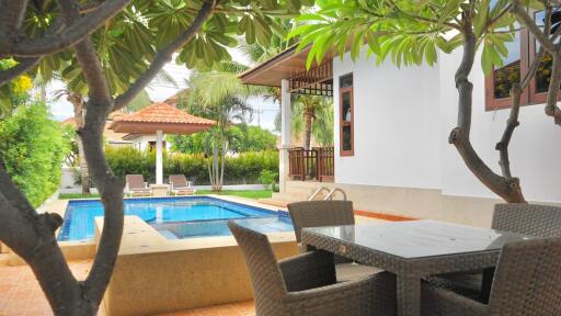 Manora Village I : Cozy 2 Bedroom Pool Villa