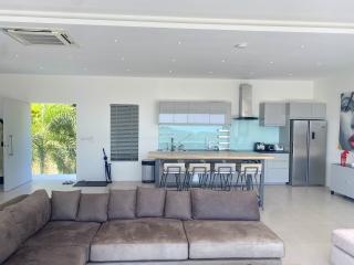 5-bedroom pool villa for sale in Choengmon