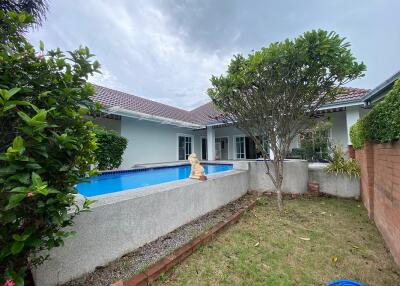 Spacious 3 Bed 4 Bath Pool Villa on Double Plot in Smart House 2