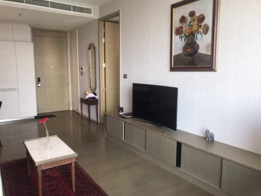 1 bedroom condo for sale close to Ratchadamri BTS station