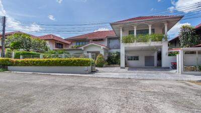 3-bedroom luxury house in Phuket Town