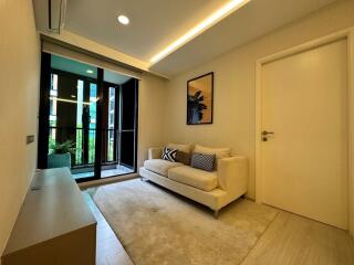 2-bedroom modern condo for sale close to BTS Thonglor